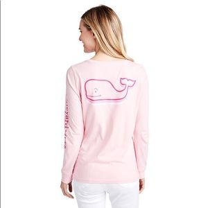 pink vineyard vines tee